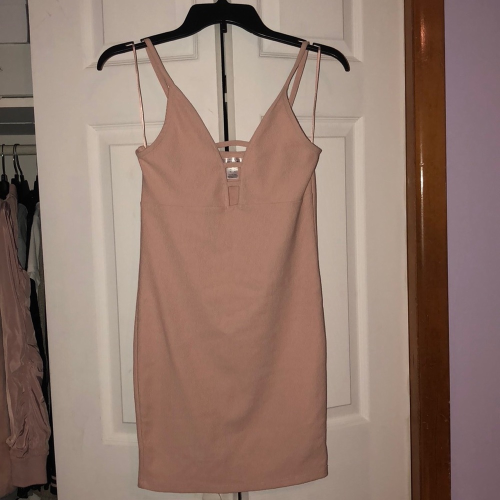 Casual tight pink dress